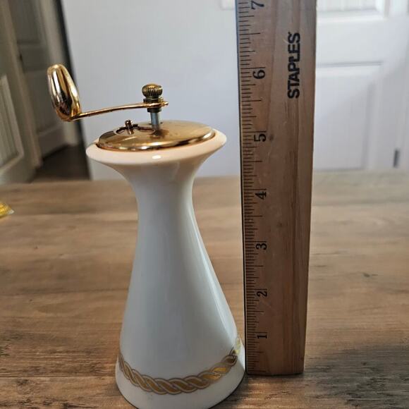 Vintage Lenox Caribee Ivory Golden Wreath Rope Design Pepper Mill Grinder MCM - Picture 13 of 14